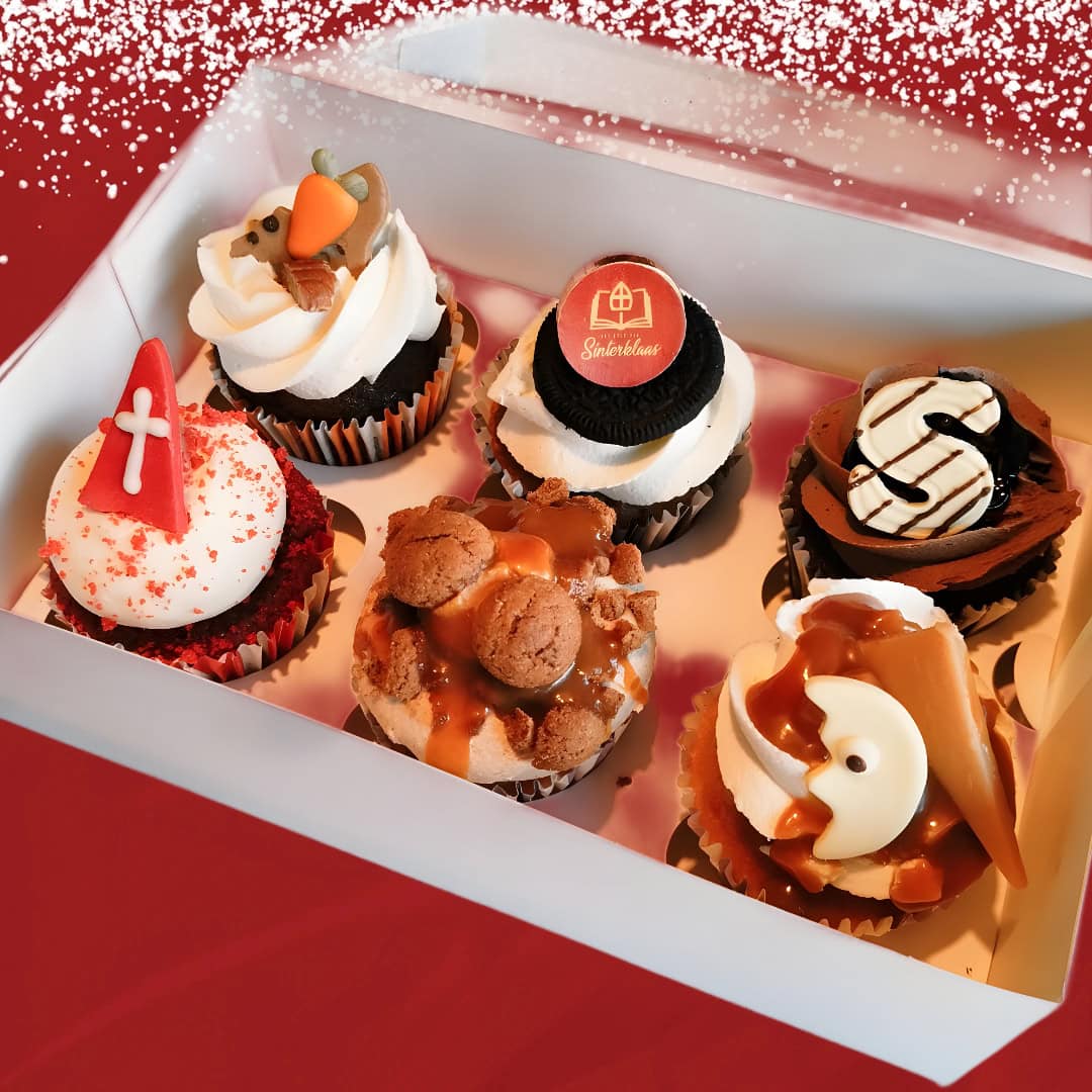 Sinterklaas Cupcakes Box - 6 Sinterklaas-themed cupcakes