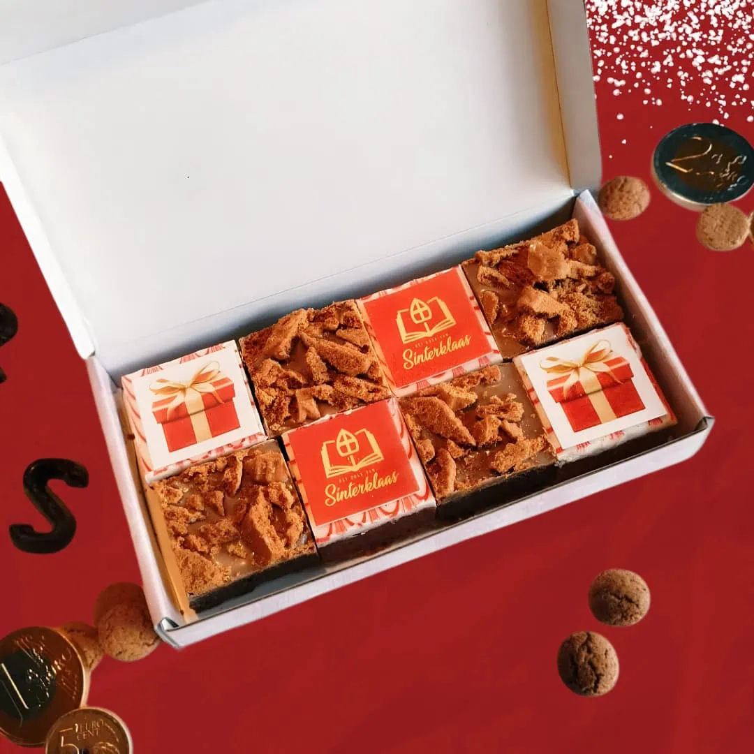 Sinterklaas Assorted Brownies in pink letterbox gift box