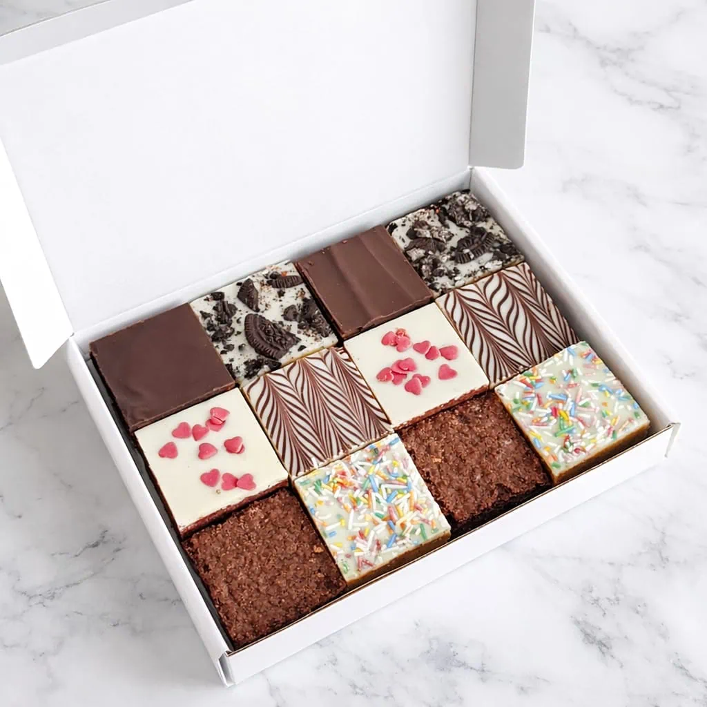 Deluxe assorted 12 brownies gift box