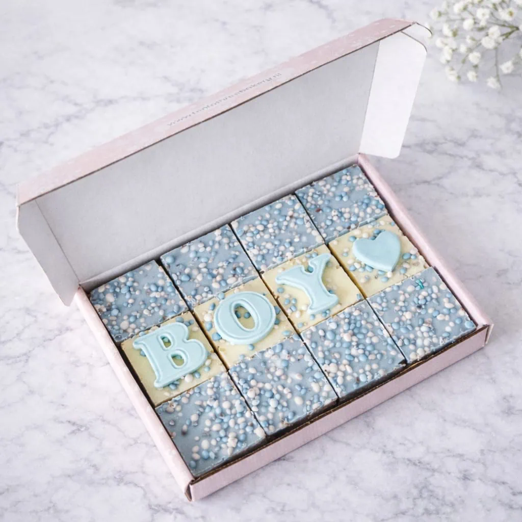 Letterbox Babyshower Brownies - BOY